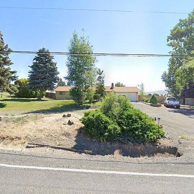 461 Gore Rd, Selah, WA 98942