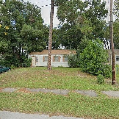 4639 Cedarwood Rd, Jacksonville, FL 32210