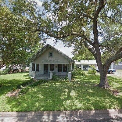 464 E Lower Line St, La Grange, TX 78945