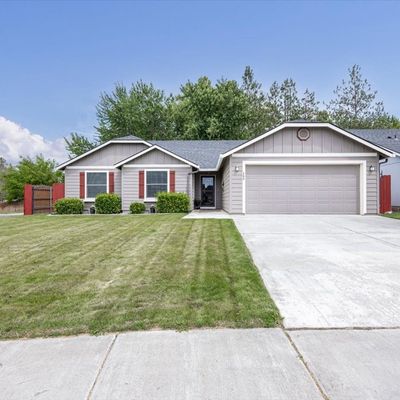 465 S Irving Pl, Kennewick, WA 99336