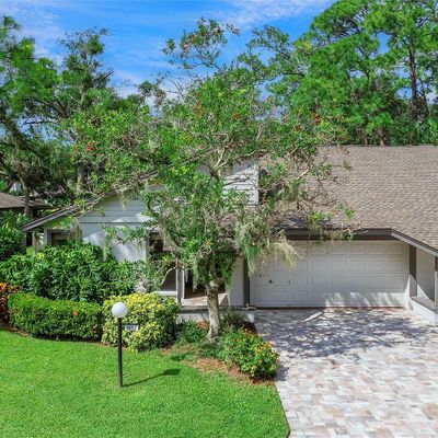 4652 Oak Forest Drive E, Sarasota, FL 34231