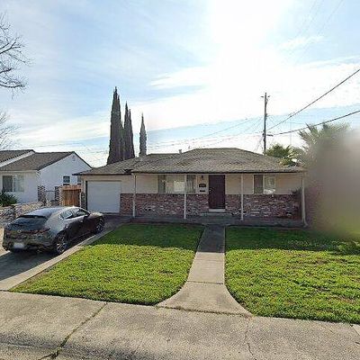 468 E Churchill St, Stockton, CA 95204