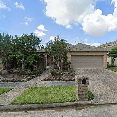 4703 Country Club Vw, Baytown, TX 77521