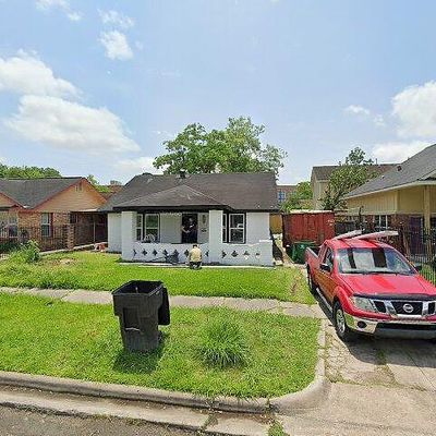 4726 Pease St, Houston, TX 77023