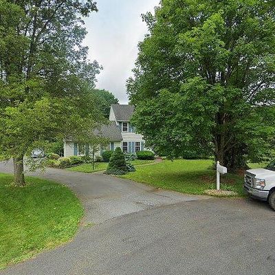 4735 Glenwood Cir, Emmaus, PA 18049