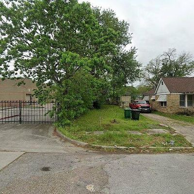 4744 Sharon St, Houston, TX 77020