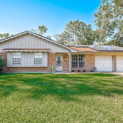 4748 2 Nd St, Bacliff, TX 77518