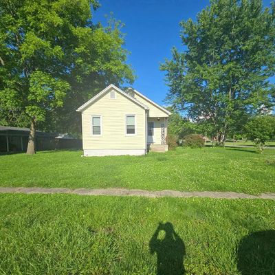 475 Holt St, Vergennes, IL 62994