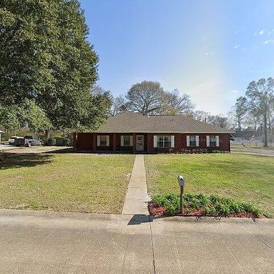 479 Dogwood St, Jasper, TX 75951