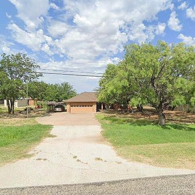 480 Scott St, Tye, TX 79563