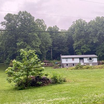 4802 Wayside Dr, Shawsville, VA 24162