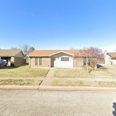 4814 Big Bend Dr, Wichita Falls, TX 76310