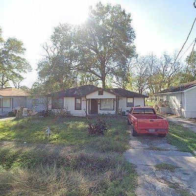 4814 Caplin St, Houston, TX 77026