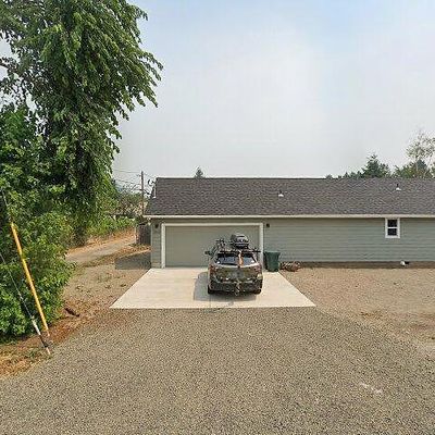 48143 Commercial St, Oakridge, OR 97463