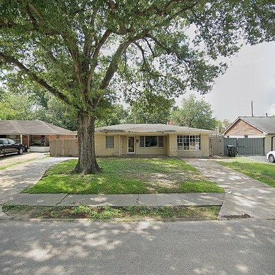 4821 Viking Dr, Houston, TX 77092