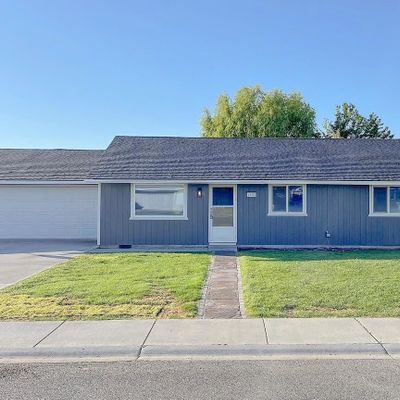 4831 Holly Way, West Richland, WA 99353