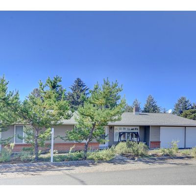 486 Ridge Dr, Seaside, OR 97138