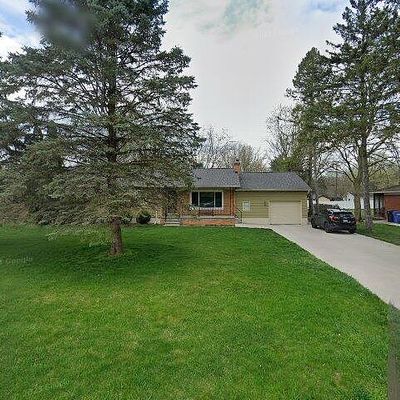 4860 Dillon St, Brighton, MI 48116