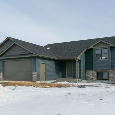 488 Gopher Court, New Richmond, WI 54017