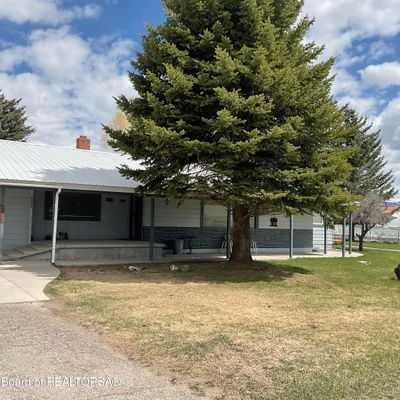 492 N Main St, Thayne, WY 83127