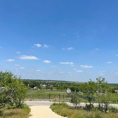 499 Santa Teresa Rd, Kyle, TX 78640