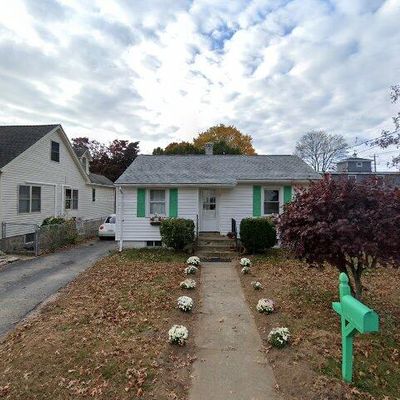 5 4 Th Ave, Waterford, CT 06385