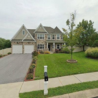 5 Auction Dr, Manchester, PA 17345