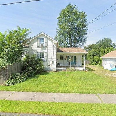 5 Cedar St, Enfield, CT 06082