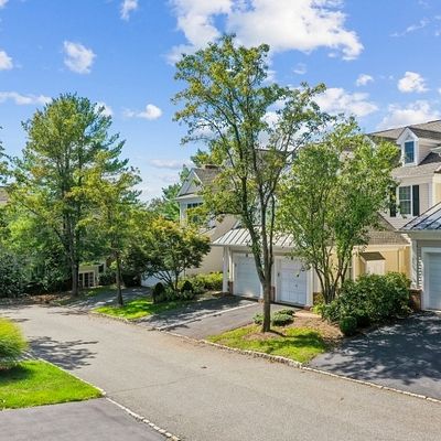 5 Cowdray Pkwy, Far Hills, NJ 07931