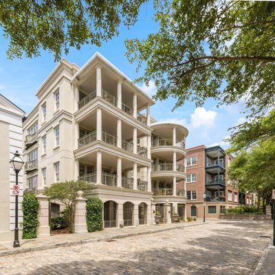 5 Middle Atlantic Wharf #4 B, Charleston, SC 29401