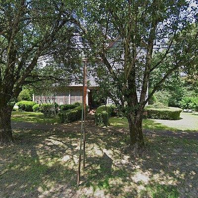 435 N Jackson St, Houston, MS 38851