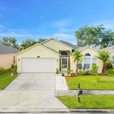 4367 Four Lakes Dr, Melbourne, FL 32940