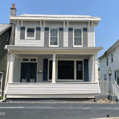 437 E Main St, Catawissa, PA 17820