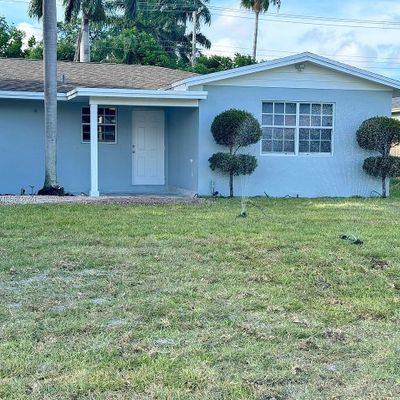 4381 Purdy Ln, West Palm Beach, FL 33406