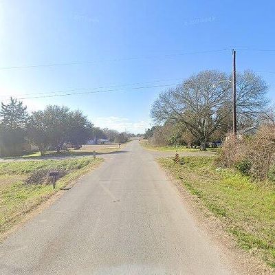 439 2nd St, Hempstead, TX 77445