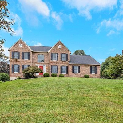 44 Taylors Farm Dr, Newark, DE 19711