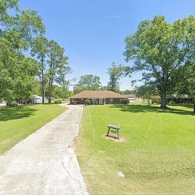 44062 Maurice Bourgeois Rd, Saint Amant, LA 70774