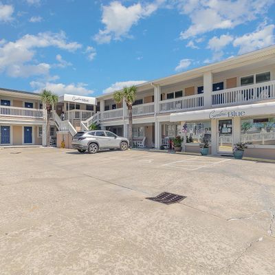 4409 N Ocean Blvd, North Myrtle Beach, SC 29582