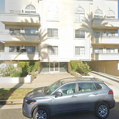 4426 Ventura Canyon Ave #204, Sherman Oaks, CA 91423