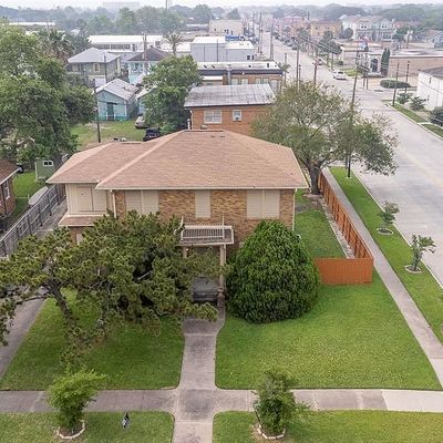 4427 Avenue O, Galveston, TX 77550