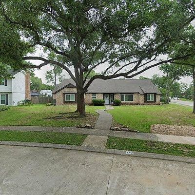 443 Bayou View Dr, El Lago, TX 77586