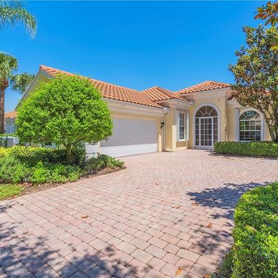 4432 Prescott Ln, Naples, FL 34119