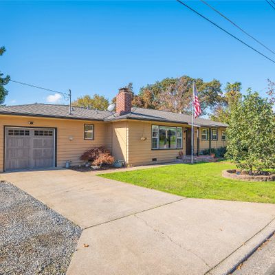 448 Ne 12 Th St, Grants Pass, OR 97526