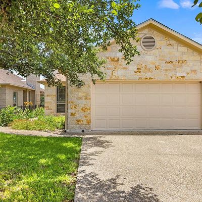 449 Summit Cir, Fredericksburg, TX 78624