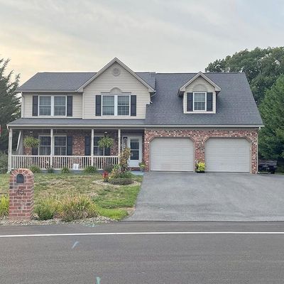 45 Independence Dr, Shippensburg, PA 17257