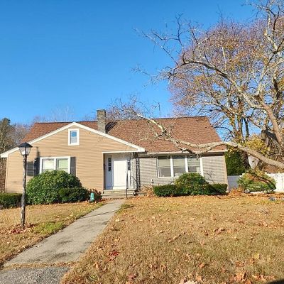 45 Mill St, Dudley, MA 01571