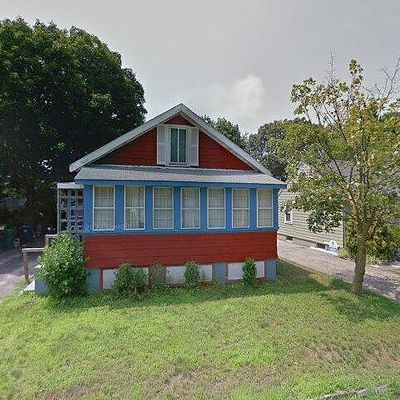 45 Tourtelot Ave, Warwick, RI 02886