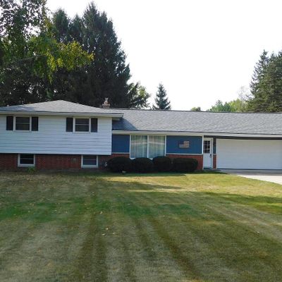 4509 W Pleasant Valley Road, Grafton, WI 53024