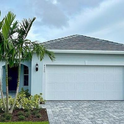 4520 Nautilus Circle, Vero Beach, FL 32967