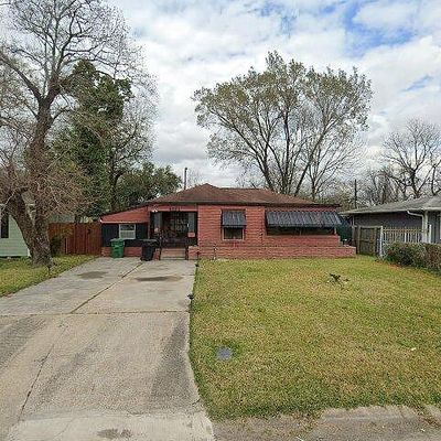 4521 Kingsbury St, Houston, TX 77021